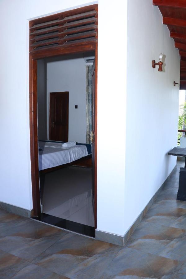 Southern Entry Dickwella Exterior foto